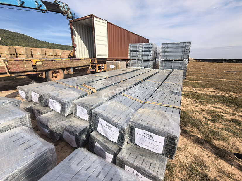 Hot-dip Galvanized Solar Panel on Ground Photovoltaic Brackets