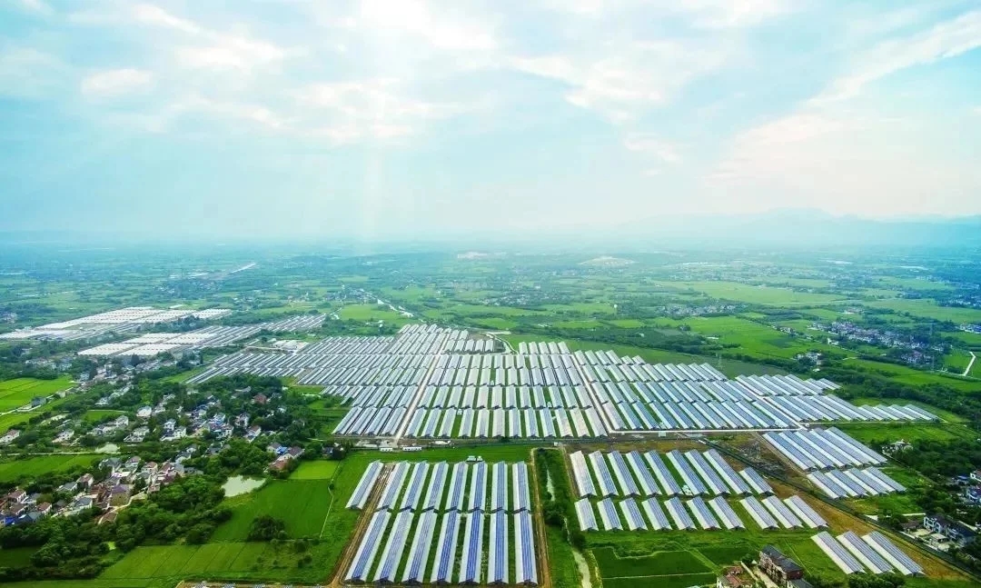 How to choose suitable solar panel ground mounting systems for agricultural irrigation