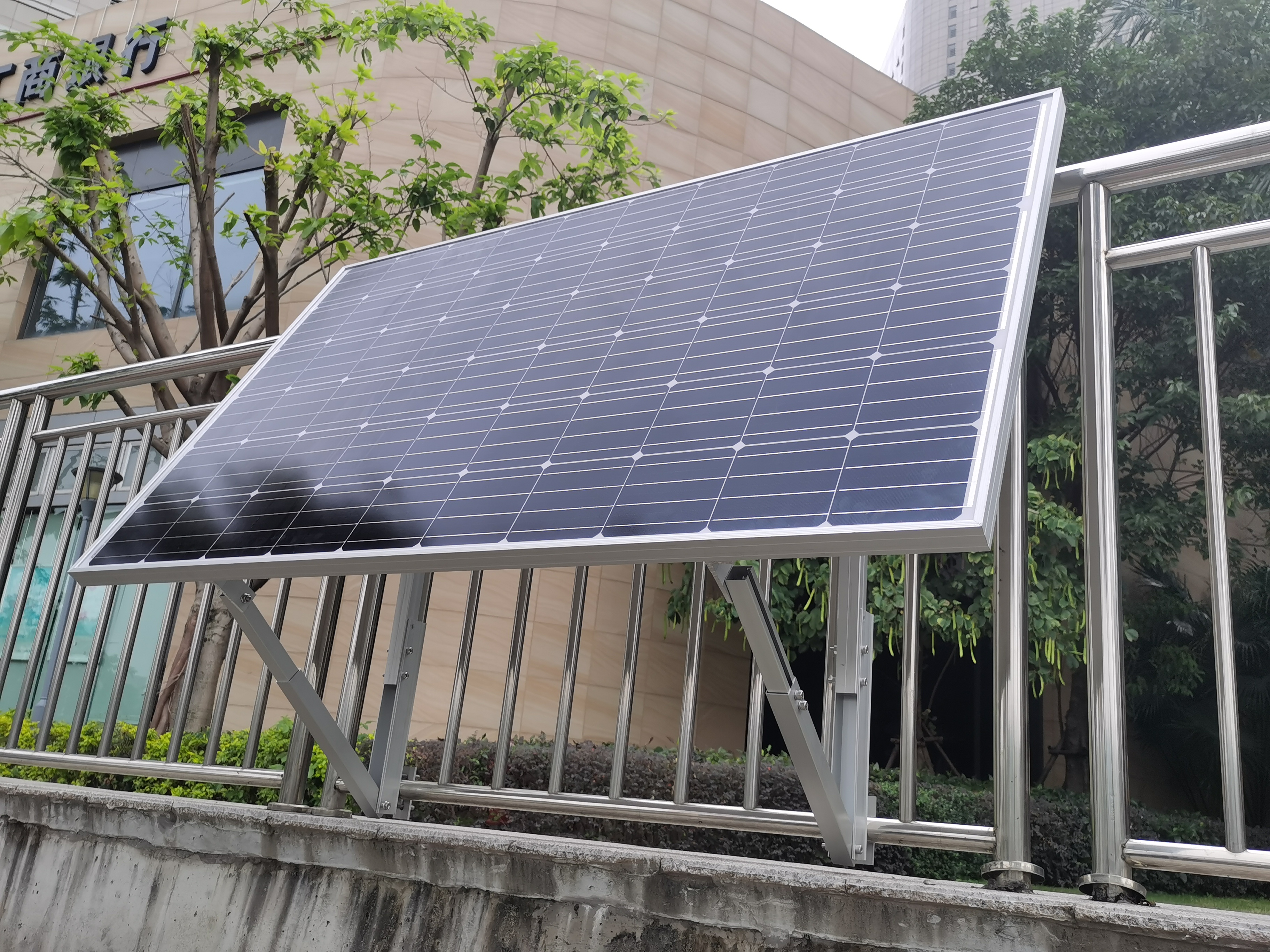 What are the benefits for mounting solar panels on balcony fences